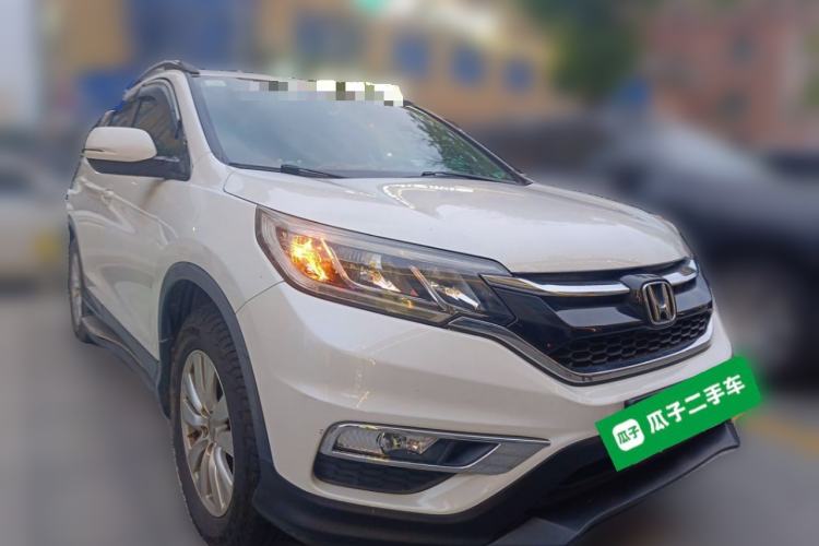 Used Honda CR-V 2015 2.0L two-wheel drive Fashion Edition Front Right 45 Deg