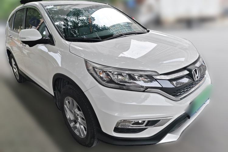 Used Honda CR-V 2015 2.4L two-wheel drive luxury version Front Right 45 Deg