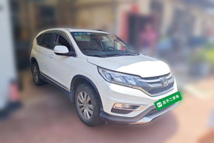Used Honda CR-V 2015 2.0L two-wheel drive Fashion Edition Front Right 45 Deg