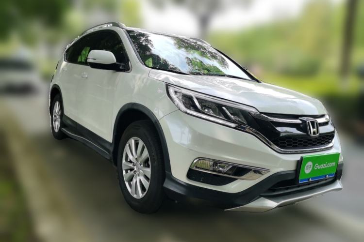 Used Honda CR-V 2015 2.0L two-wheel drive urban version Front Right 45 Deg