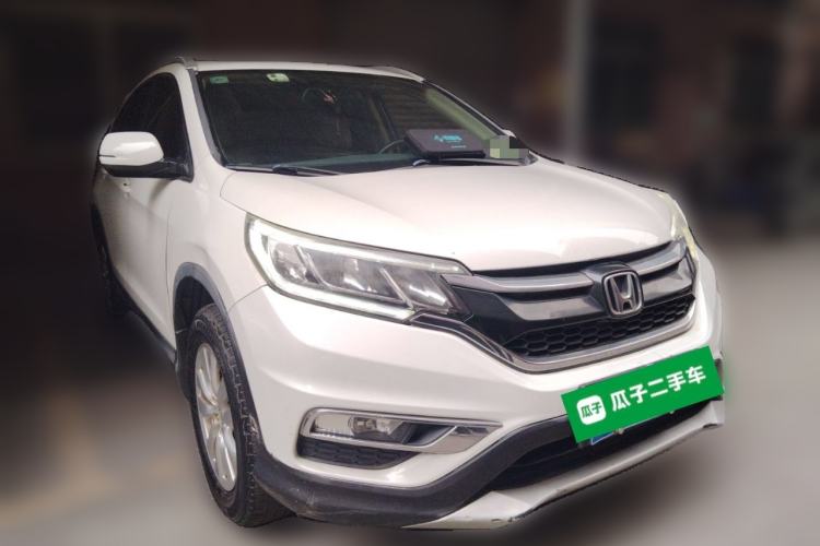 Used Honda CR-V 2015 2.0L two-wheel drive Fashion Edition Front Right 45 Deg