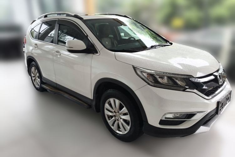 Used Honda CR-V 2015 2.0L two-wheel drive Fashion Edition Front Right 45 Deg