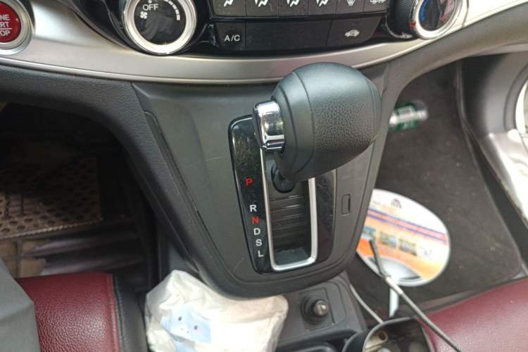 Used Honda CR-V 2015 2.0L two-wheel drive Fashion Edition Gear Lever