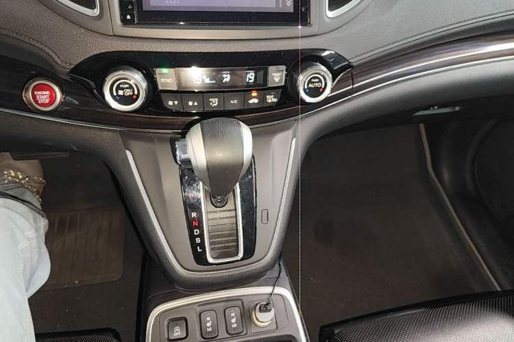 Used Honda CR-V 2015 2.4L Four-Wheel Drive Prestige Edition Gear Lever