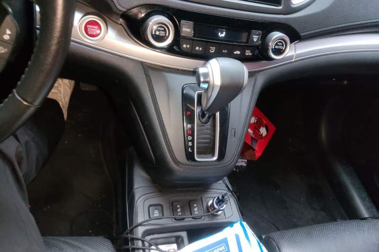 Used Honda CR-V 2015 2.4L two-wheel drive luxury version Gear Lever