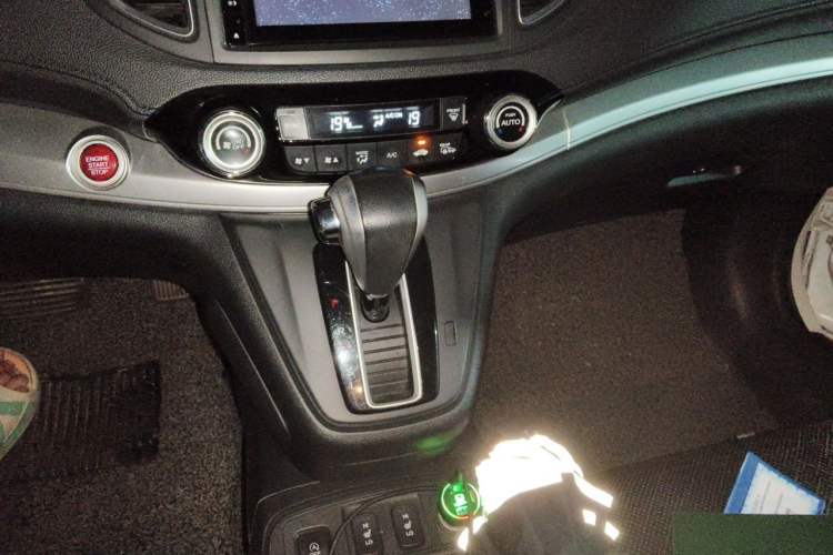 Used Honda CR-V 2015 2.4L two-wheel drive luxury version Gear Lever