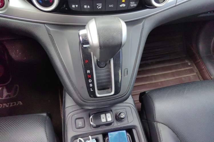 Used Honda CR-V 2015 2.4L two-wheel drive luxury version Gear Lever
