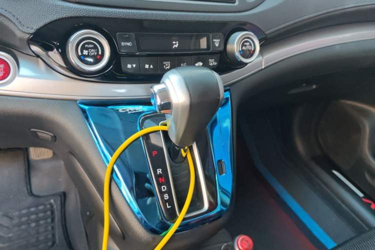 Used Honda CR-V 2015 2.4L two-wheel drive luxury version Gear Lever