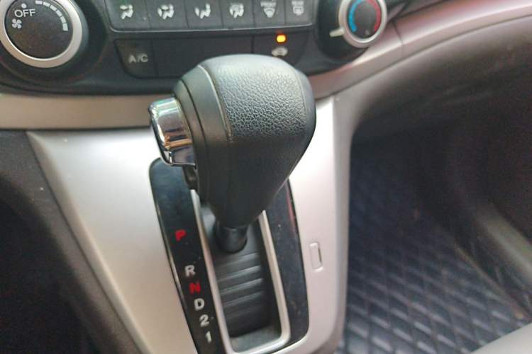 Used Honda CR-V 2015 2.0L 2WD Classic Edition Gear Lever