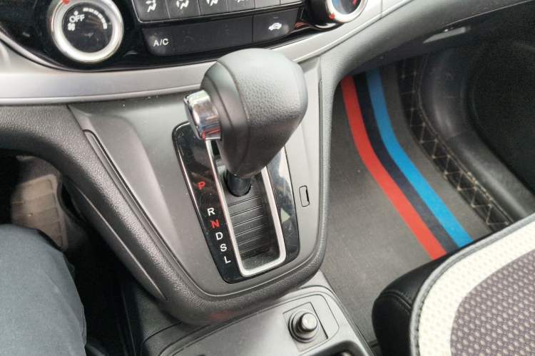 Used Honda CR-V 2015 2.0L two-wheel drive Fashion Edition Gear Lever