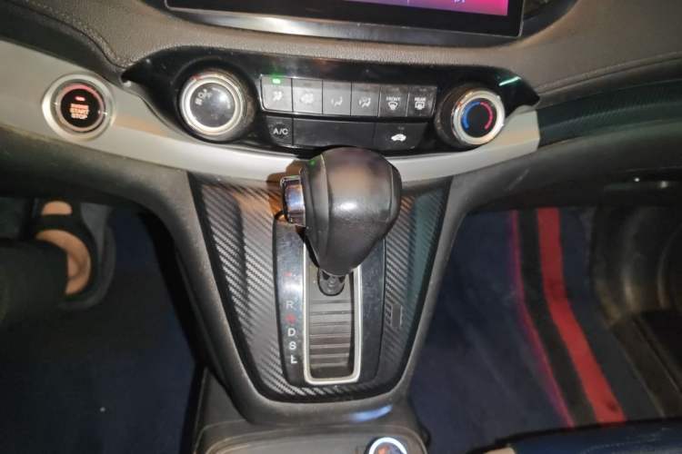 Used Honda CR-V 2015 2.0L two-wheel drive urban version Gear Lever