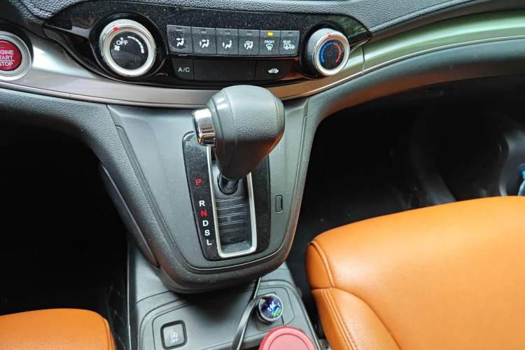 Used Honda CR-V 2015 2.0L two-wheel drive Fashion Edition Gear Lever