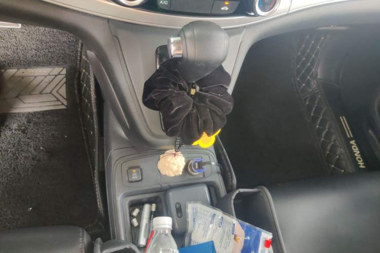 Used Honda CR-V 2015 2.0L two-wheel drive Fashion Edition Gear Lever