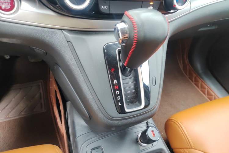 Used Honda CR-V 2015 2.0L two-wheel drive Fashion Edition Gear Lever