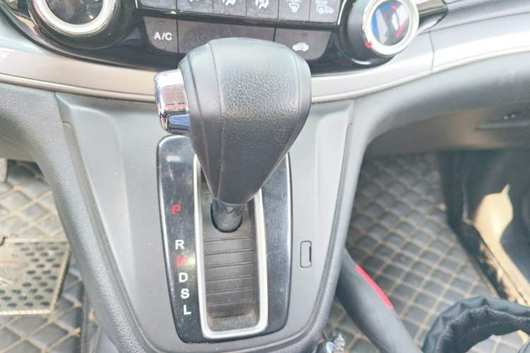 Used Honda CR-V 2015 2.0L two-wheel drive Fashion Edition Gear Lever