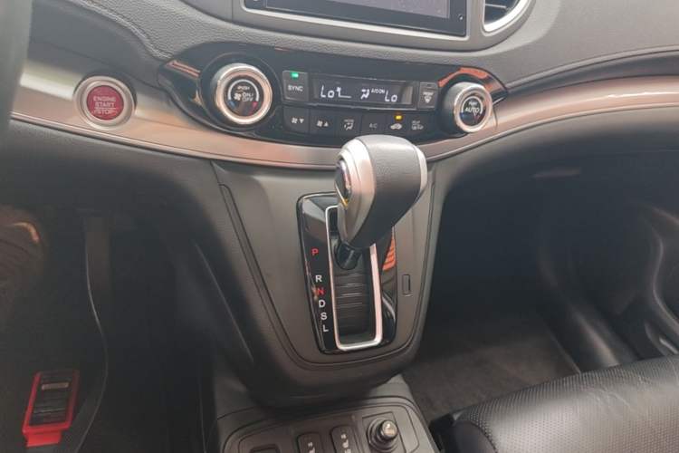 Used Honda CR-V 2015 2.4L two-wheel drive luxury version Gear Lever