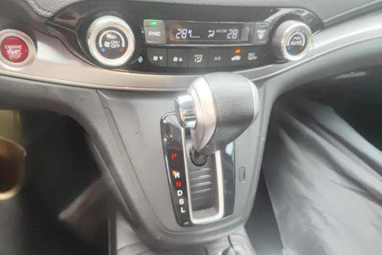 Used Honda CR-V 2015 2.4L two-wheel drive luxury version Gear Lever