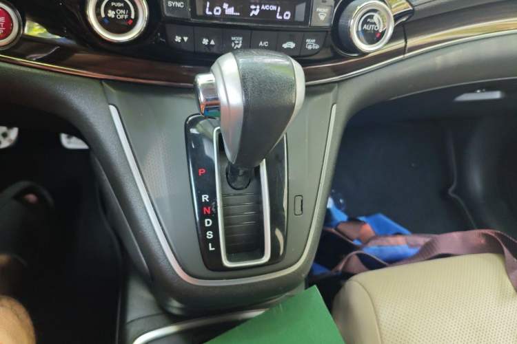 Used Honda CR-V 2015 2.4L Four-Wheel Drive Prestige Edition Gear Lever