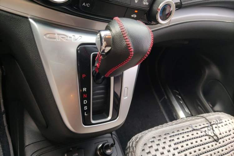 Used Honda CR-V 2015 2.0L two-wheel drive Fashion Edition Gear Lever