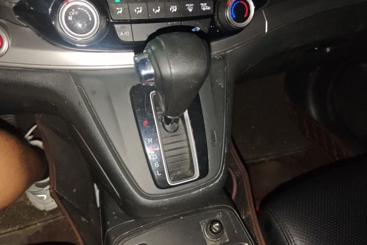 Used Honda CR-V 2015 2.0L two-wheel drive Fashion Edition Gear Lever