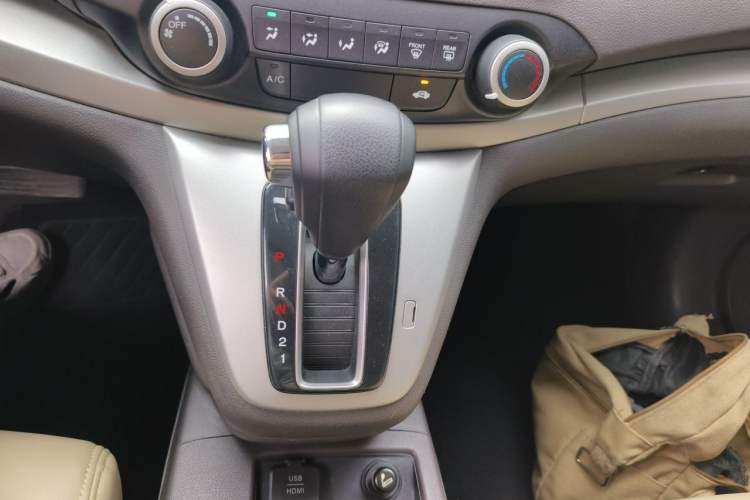 Used Honda CR-V 2015 2.0L 2WD Classic Edition Gear Lever