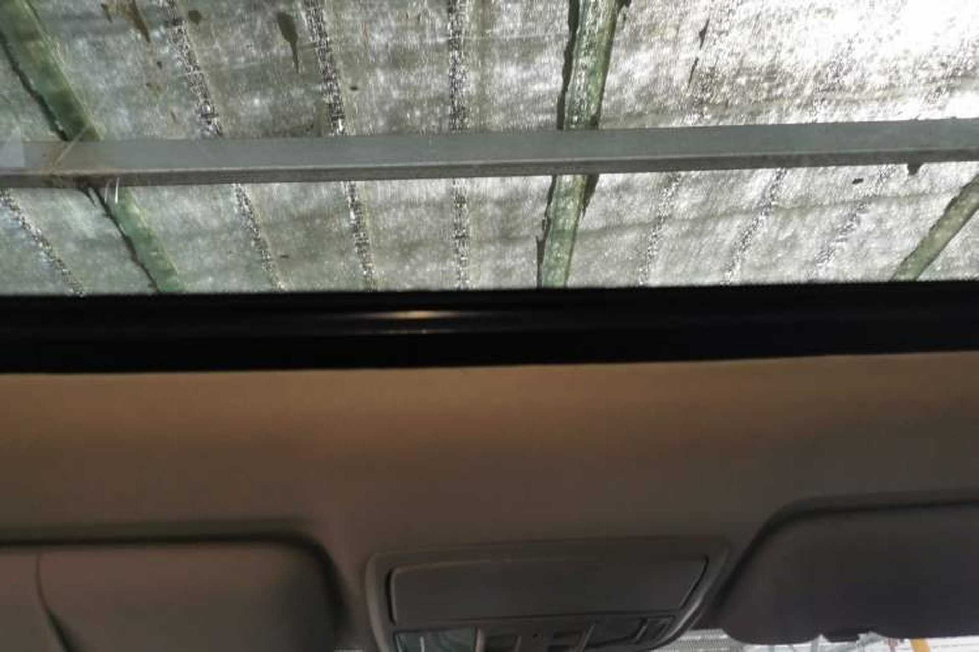 Used Honda CR-V 2015 2.0L two-wheel drive Fashion Edition Headliner