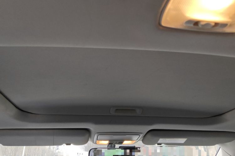 Used Honda CR-V 2015 2.4L two-wheel drive luxury version Headliner