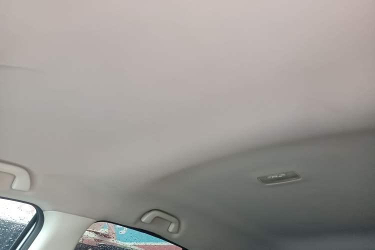 Used Honda CR-V 2015 2.0L 2WD Classic Edition Headliner