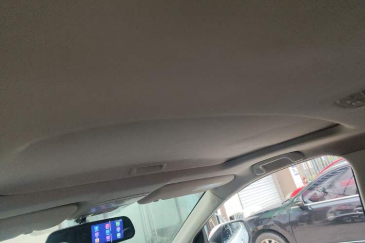 Used Honda CR-V 2015 2.4L Four-Wheel Drive Prestige Edition Headliner
