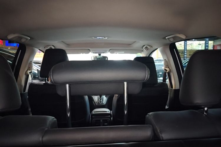 Used Honda CR-V 2015 2.4L two-wheel drive luxury version Headliner