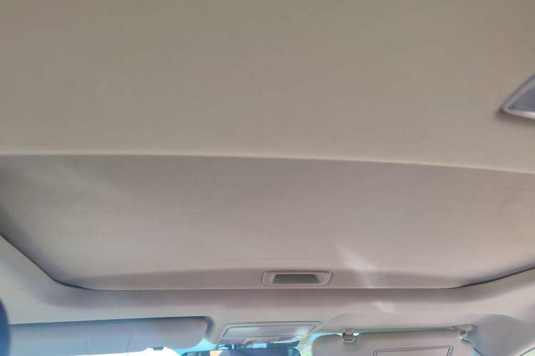 Used Honda CR-V 2015 2.0L two-wheel drive Fashion Edition Headliner
