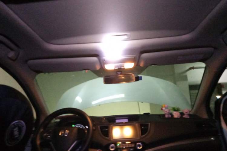 Used Honda CR-V 2015 2.0L two-wheel drive Fashion Edition Headliner