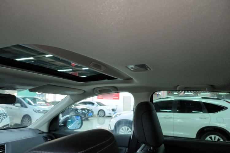 Used Honda CR-V 2015 2.4L four-wheel drive luxury version Headliner
