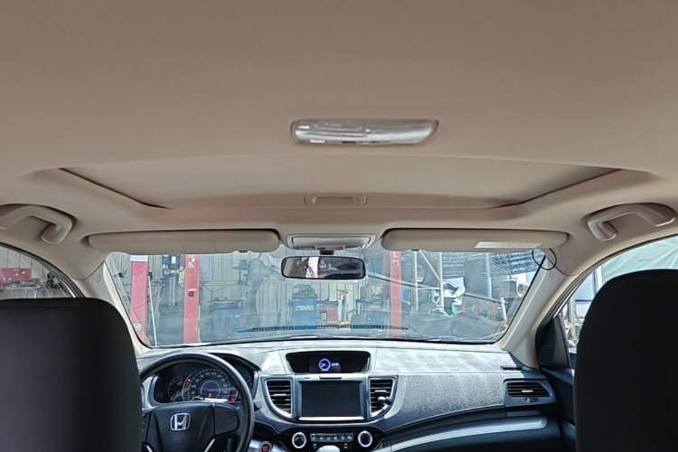 Used Honda CR-V 2015 2.0L two-wheel drive Fashion Edition Headliner