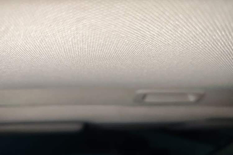 Used Honda CR-V 2015 2.0L two-wheel drive Fashion Edition Headliner