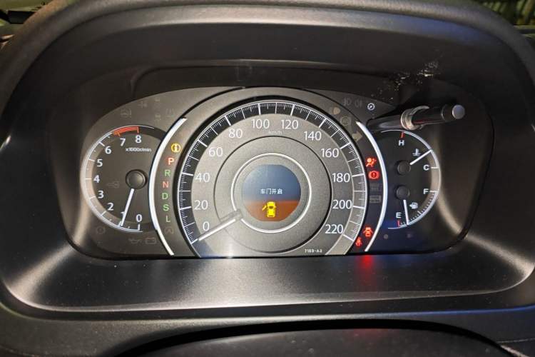 Used Honda CR-V 2015 2.4L two-wheel drive luxury version Instrument Cluster
