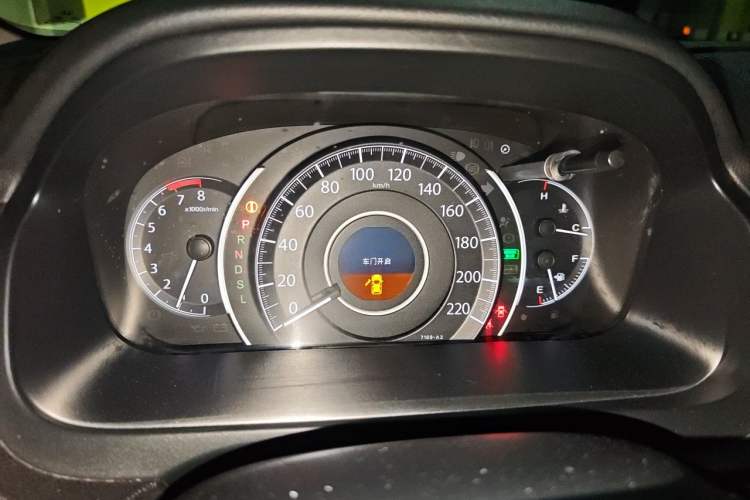 Used Honda CR-V 2015 2.4L two-wheel drive luxury version Instrument Cluster