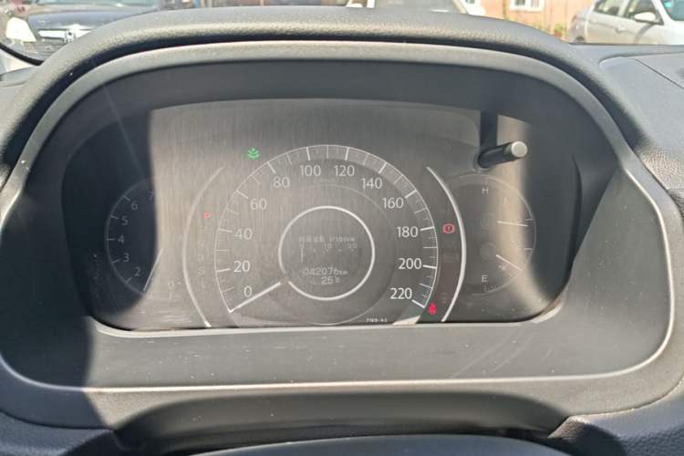 Used Honda CR-V 2015 2.4L two-wheel drive luxury version Instrument Cluster