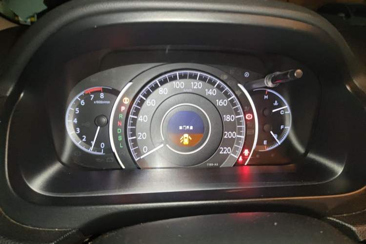 Used Honda CR-V 2015 2.0L two-wheel drive Fashion Edition Instrument Cluster