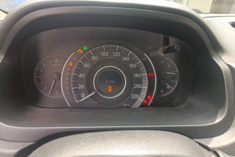 Used Honda CR-V 2015 2.4L four-wheel drive luxury version Instrument Cluster