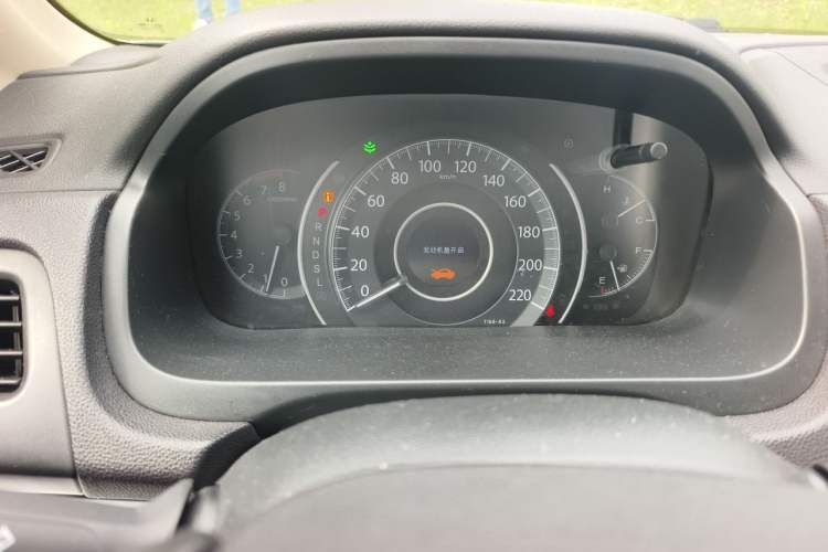 Used Honda CR-V 2015 2.4L four-wheel drive luxury version Instrument Cluster