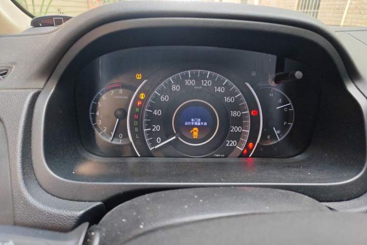 Used Honda CR-V 2015 2.0L two-wheel drive Fashion Edition Instrument Cluster