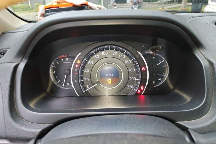 Used Honda CR-V 2015 2.4L two-wheel drive luxury version Instrument Cluster