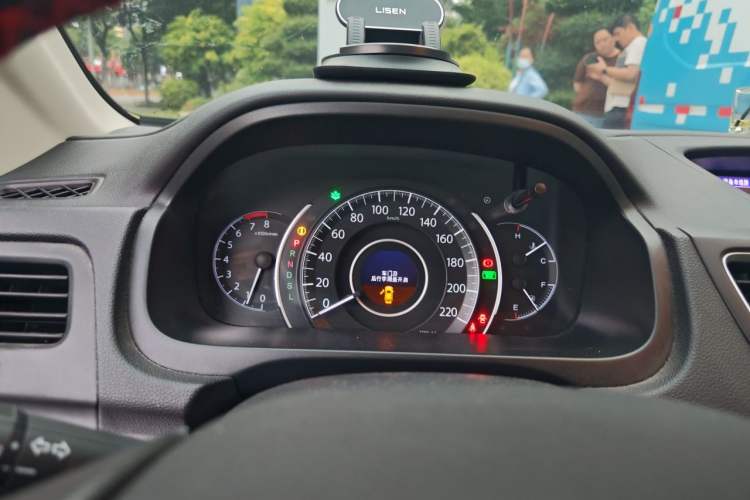 Used Honda CR-V 2015 2.4L two-wheel drive luxury version Instrument Cluster