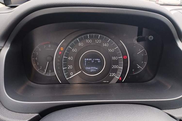 Used Honda CR-V 2015 2.0L two-wheel drive Fashion Edition Instrument Cluster