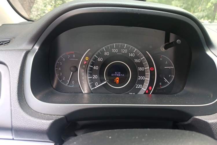 Used Honda CR-V 2015 2.4L four-wheel drive luxury version Instrument Cluster