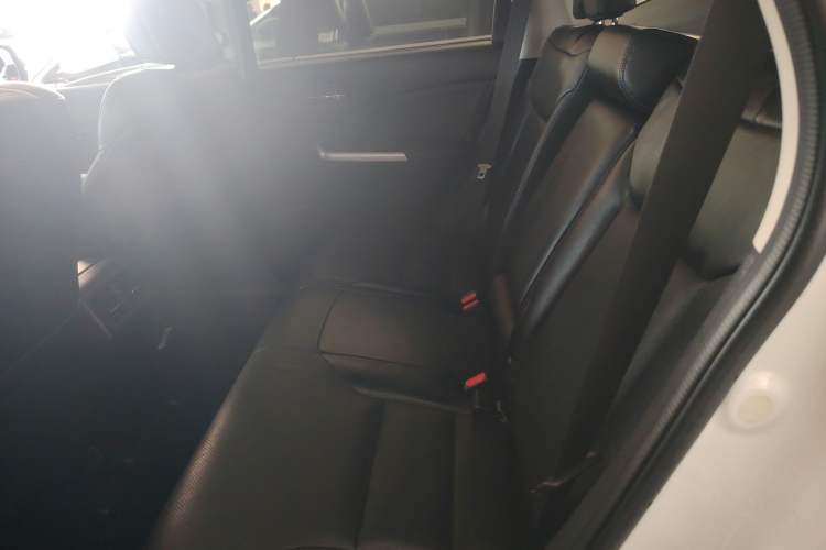 Used Honda CR-V 2015 2.4L two-wheel drive luxury version Interior 1