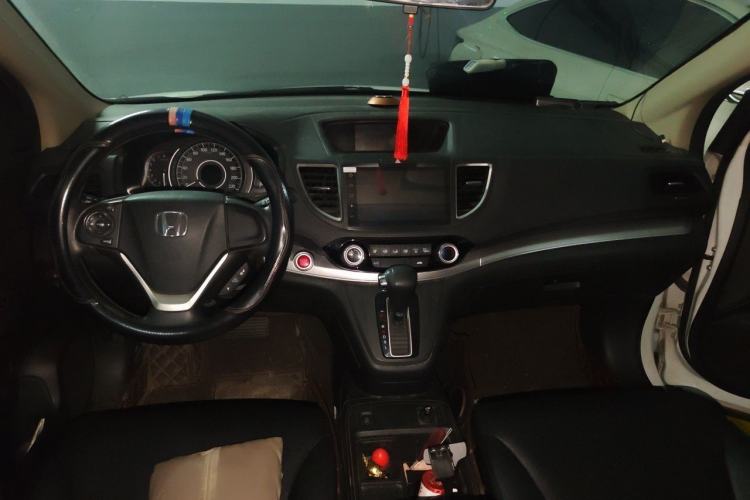 Used Honda CR-V 2015 2.0L two-wheel drive Fashion Edition Interior 2