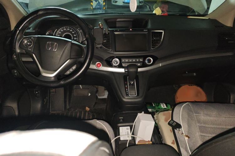 Used Honda CR-V 2015 2.0L two-wheel drive Fashion Edition Interior 2