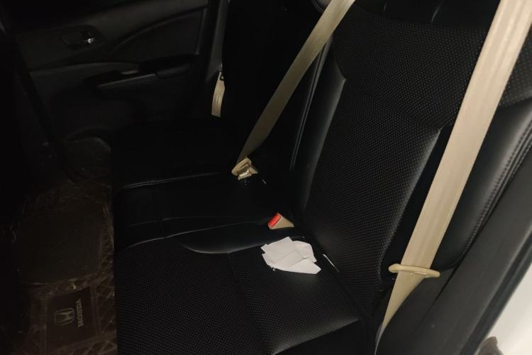 Used Honda CR-V 2015 2.0L two-wheel drive Fashion Edition Interior 4